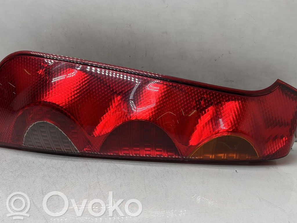 Nissan Note (E11) Luz trasera/de freno 