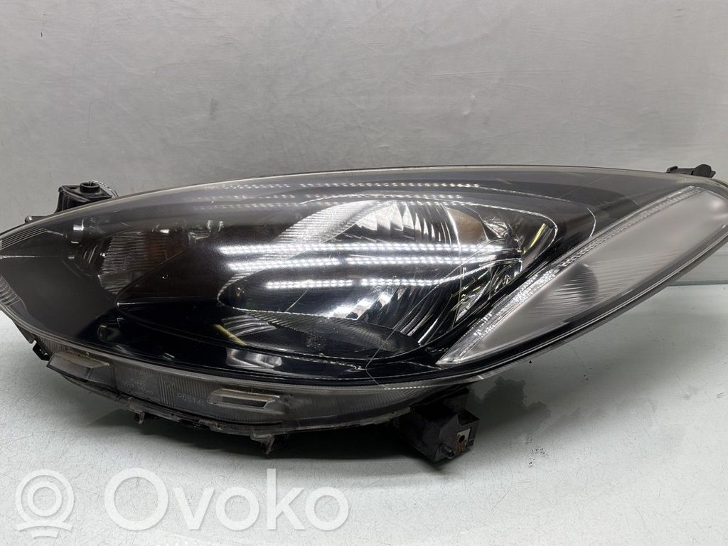 Mazda 2 Headlight/headlamp 