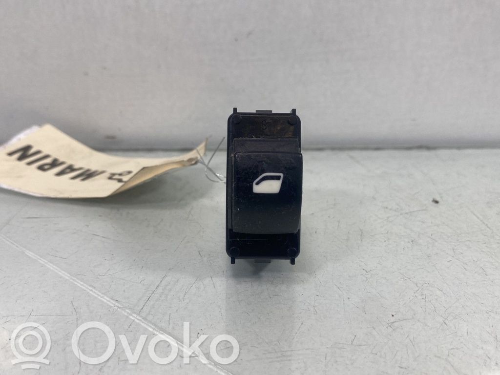 Citroen Berlingo Electric window control switch 