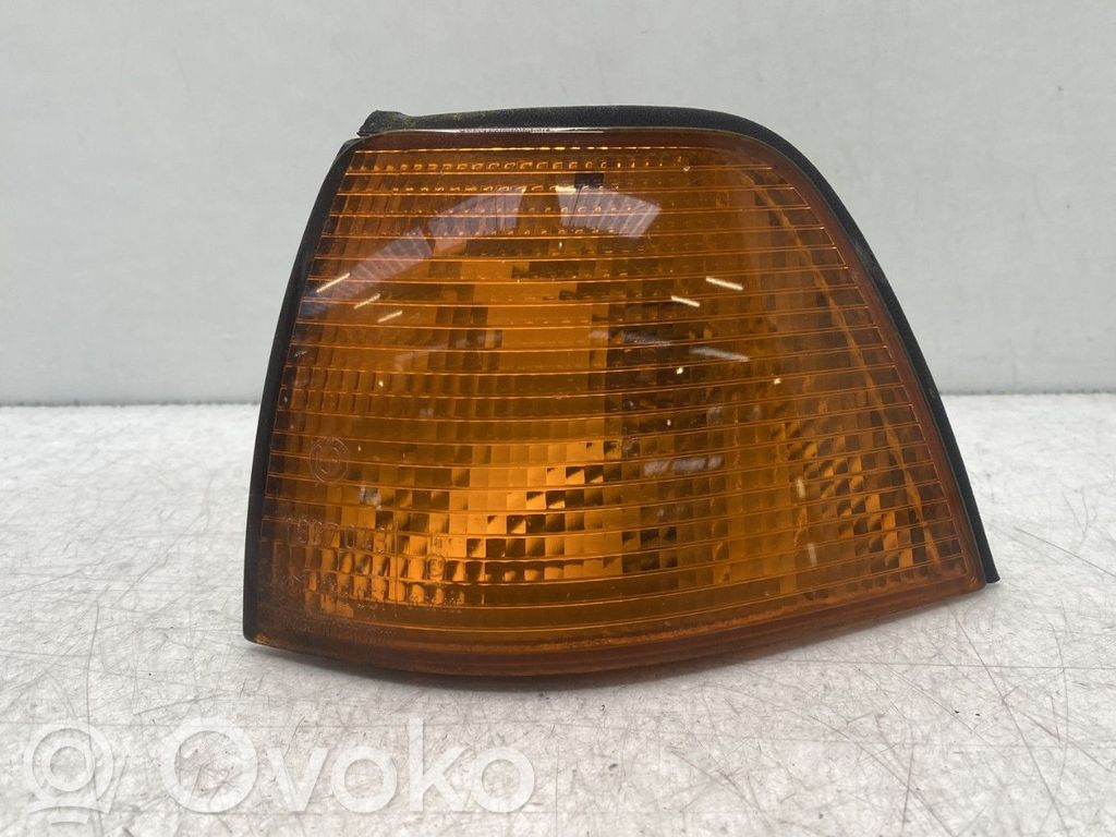 BMW 3 E36 Semnalizator bară față 