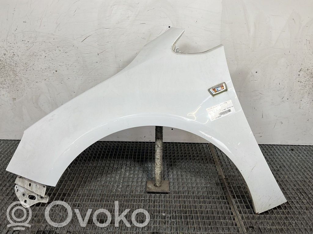 Opel Astra J Lokasuoja 