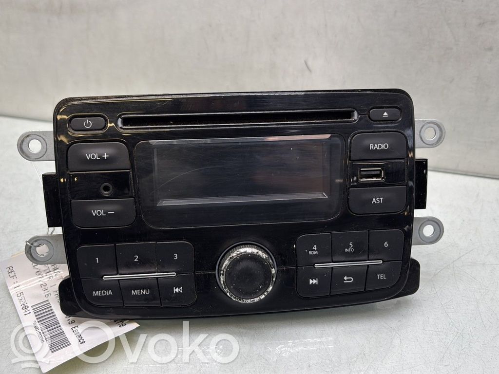 Renault Captur Panel / Radioodtwarzacz CD/DVD/GPS 