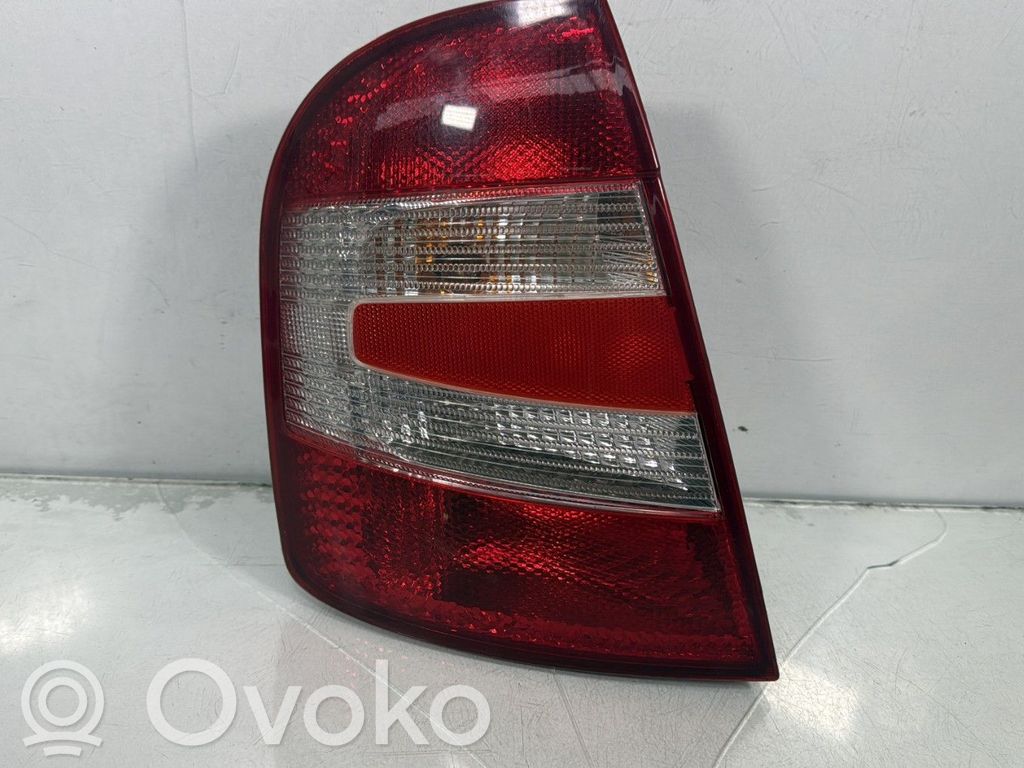 Skoda Fabia Mk1 (6Y) Lampă spate în caroserie 