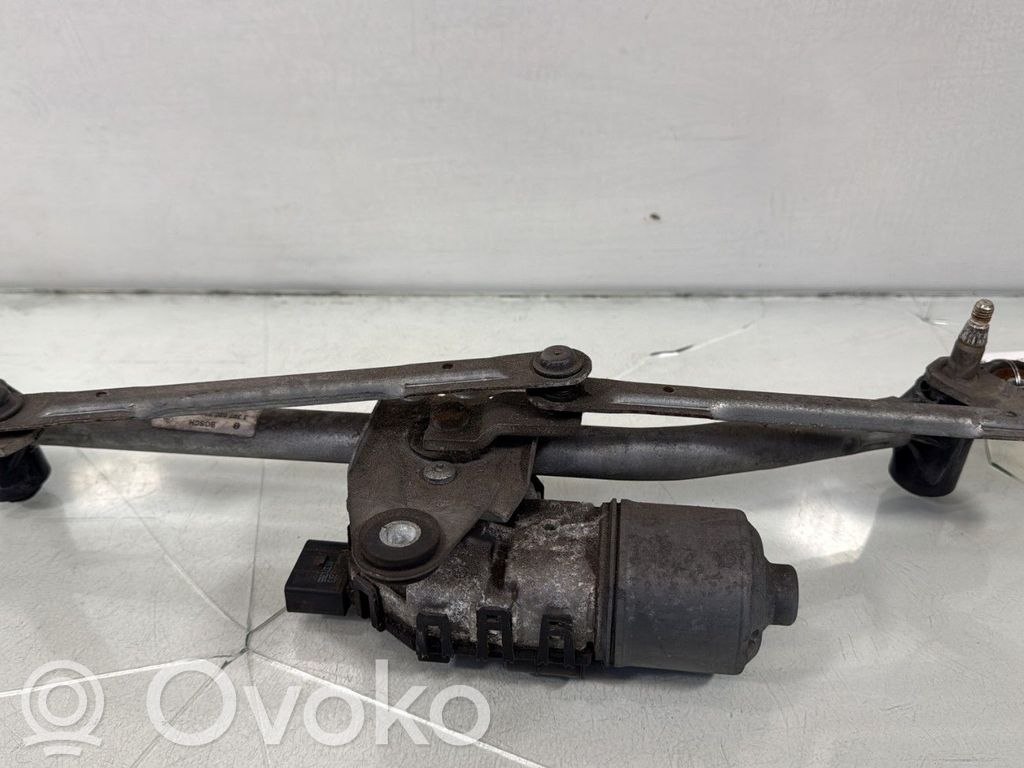 Pyyhkimen moottori   77363796