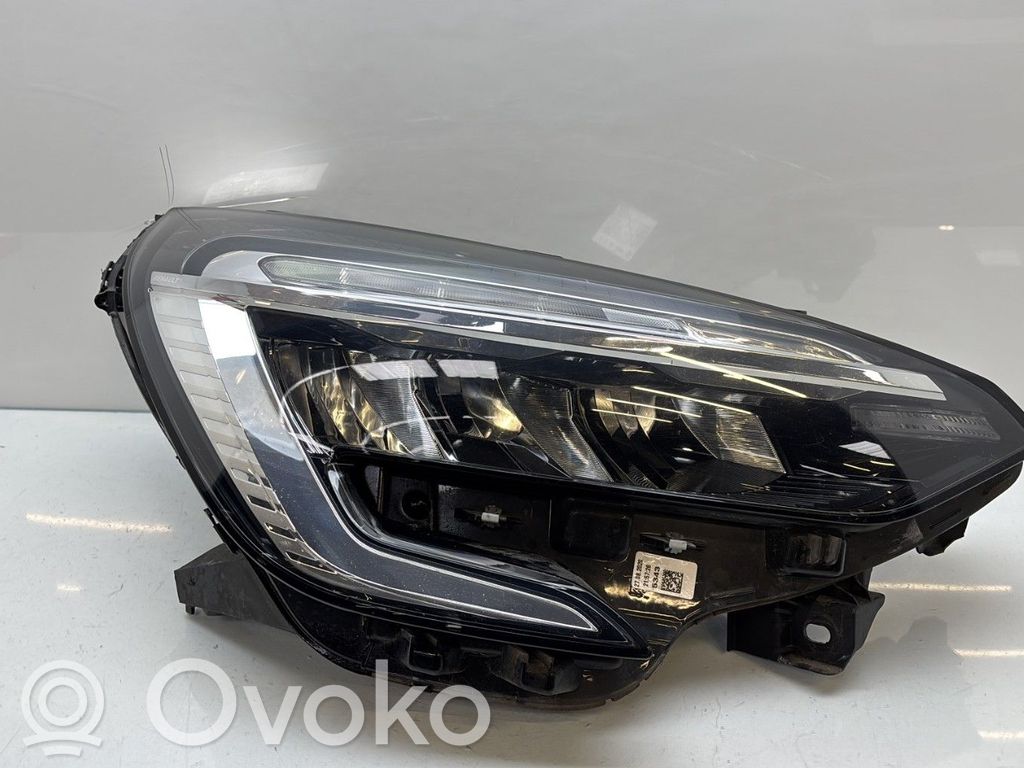 Renault Clio V Phare frontale 