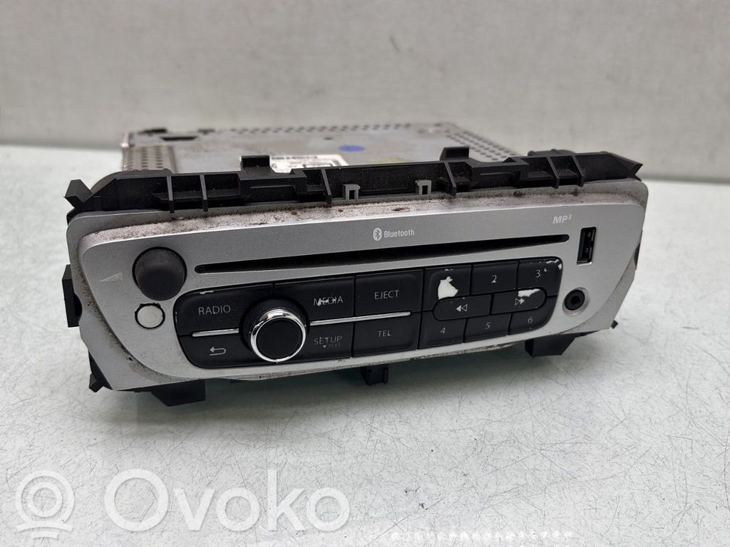 Renault Twingo II Unité principale radio / CD / DVD / GPS
