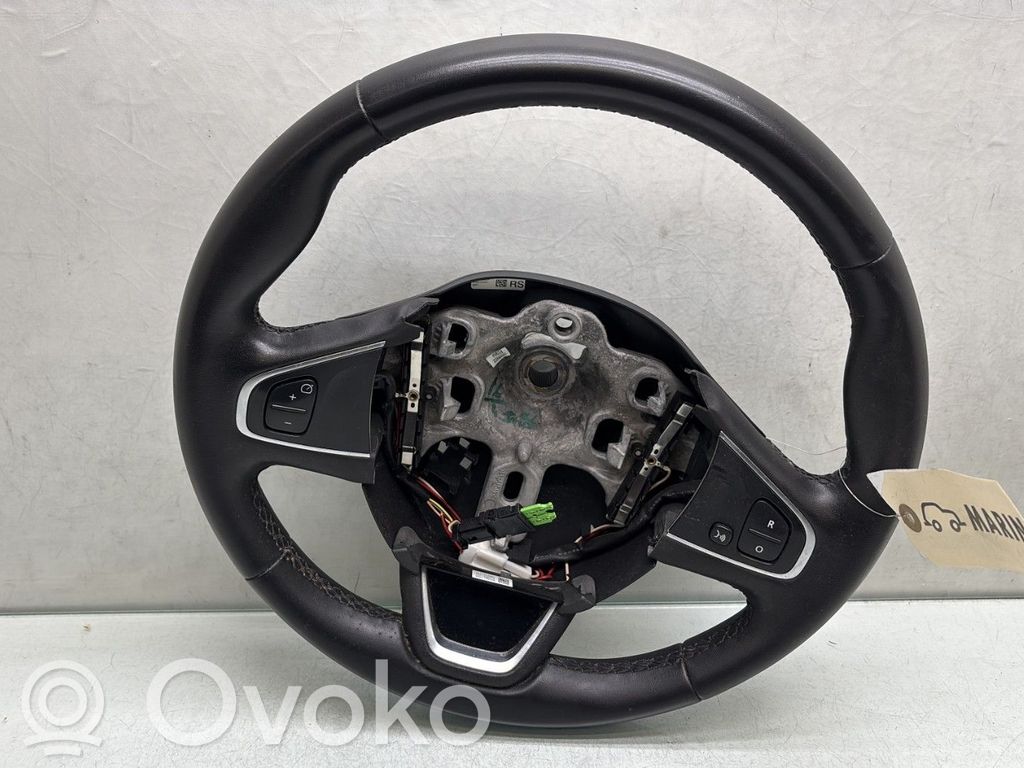 Renault Clio IV Lenkrad 