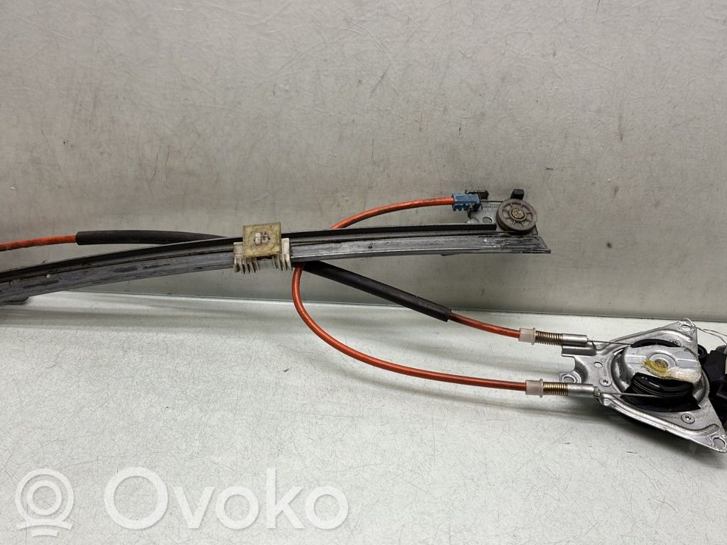 Peugeot 106 Elektryczny podnośnik szyby drzwi przednich 