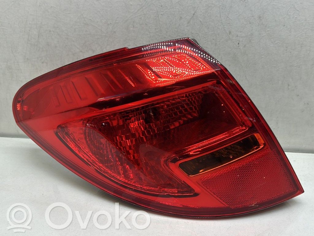 Opel Meriva B Galinis žibintas kėbule 