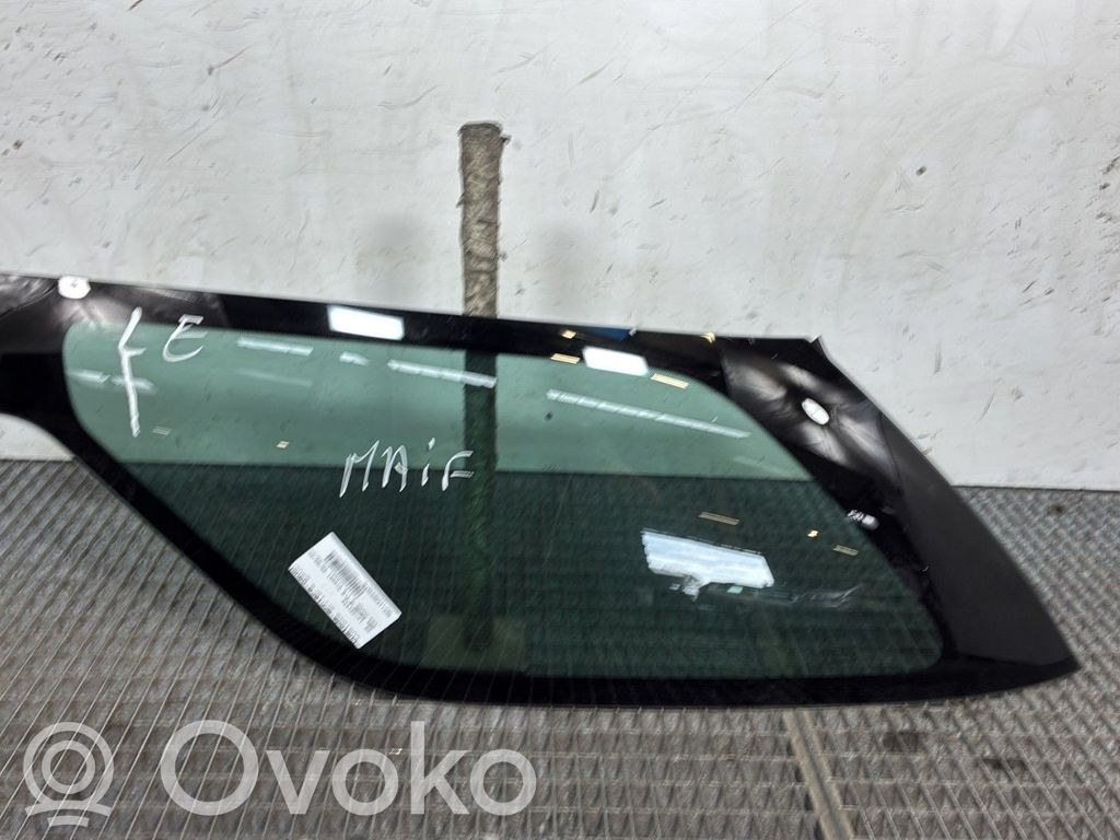 DS Automobiles 3 Rear side window 