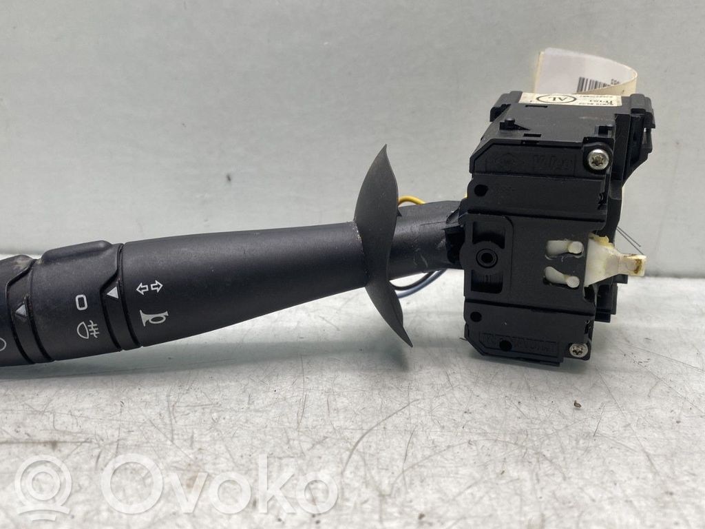 Renault Twingo II Indicator stalk 