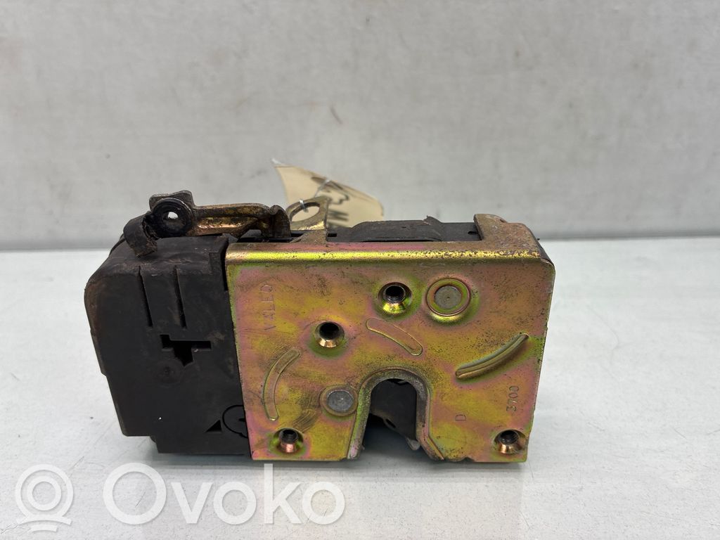 Peugeot 306 Serratura portiera anteriore 