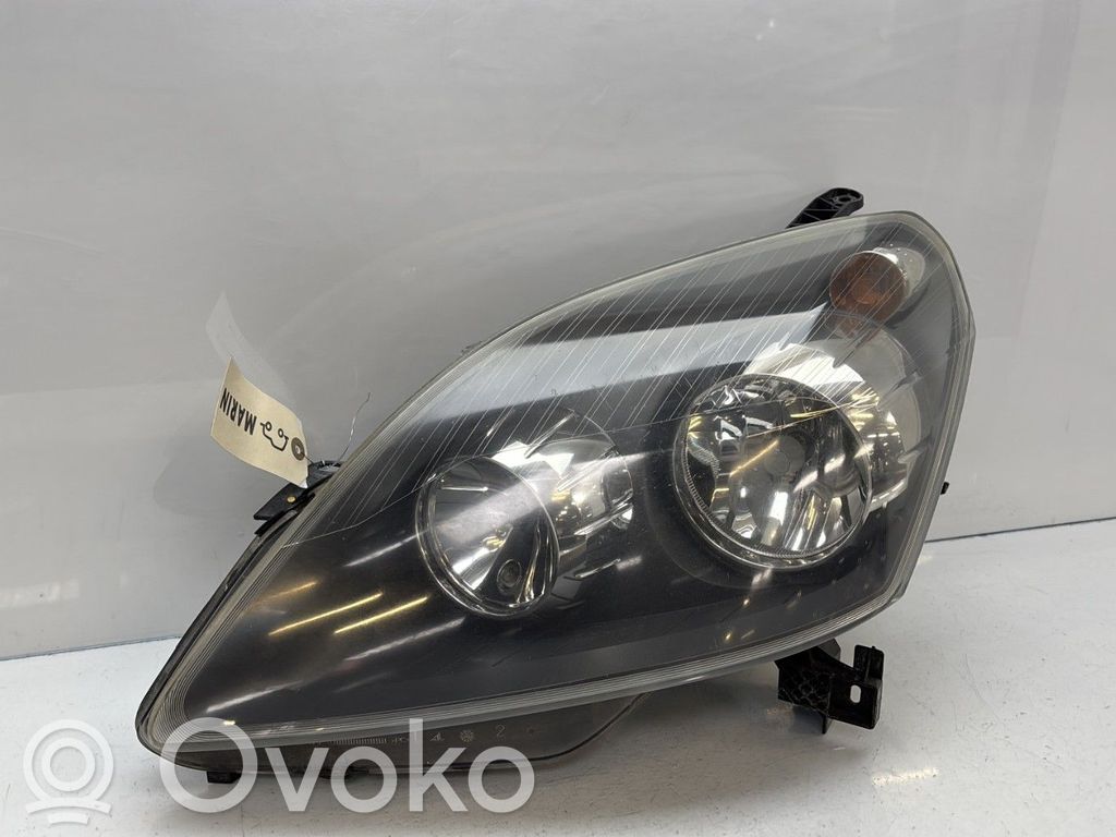 Opel Zafira B Far 