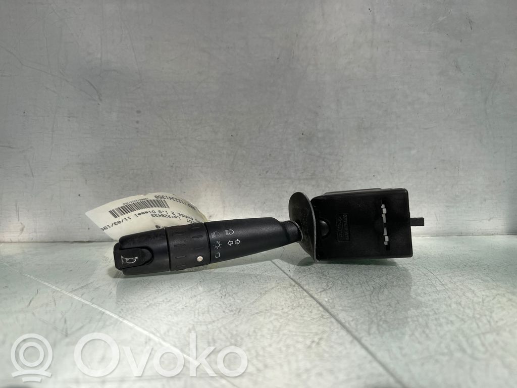 Peugeot 405 Indicator stalk 
