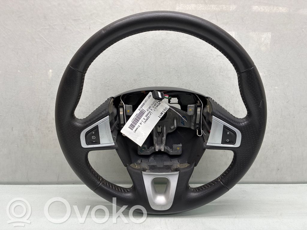 Renault Megane III Ohjauspyörä 