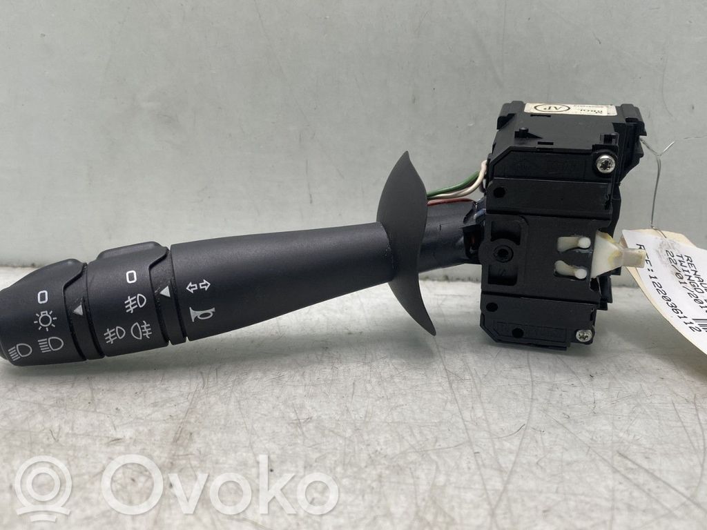 Renault Twingo II Indicator stalk 