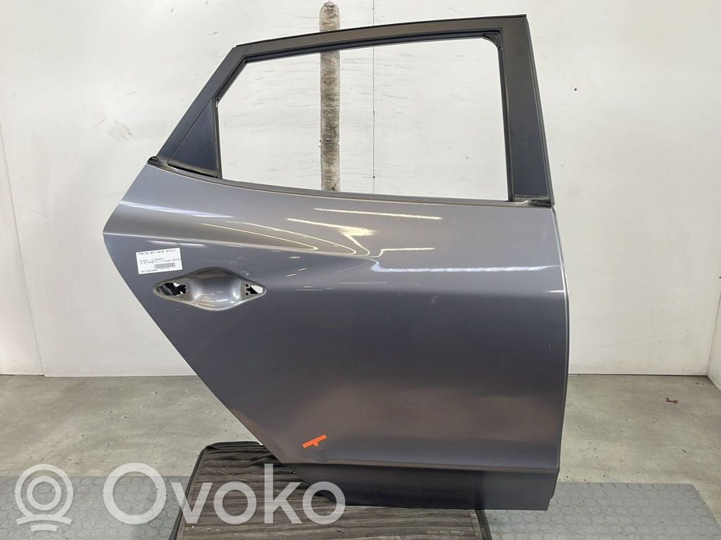 Puerta trasera   770042S040