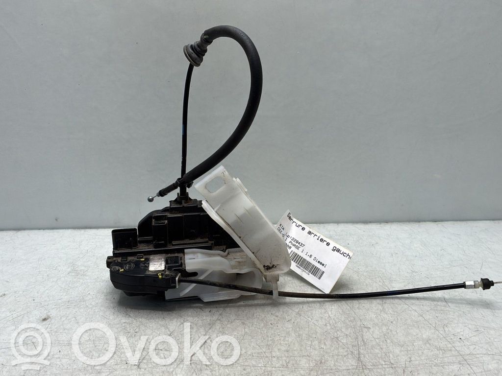 KIA Ceed Rear door lock 