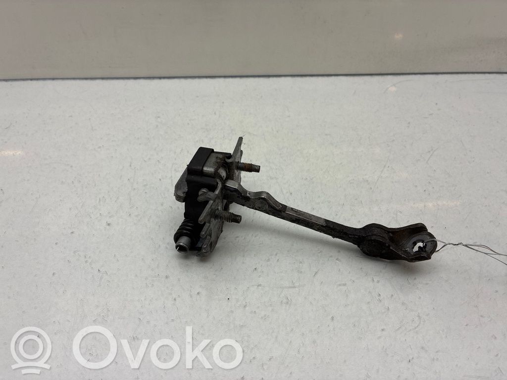 Peugeot Expert Etuoven pidätin 