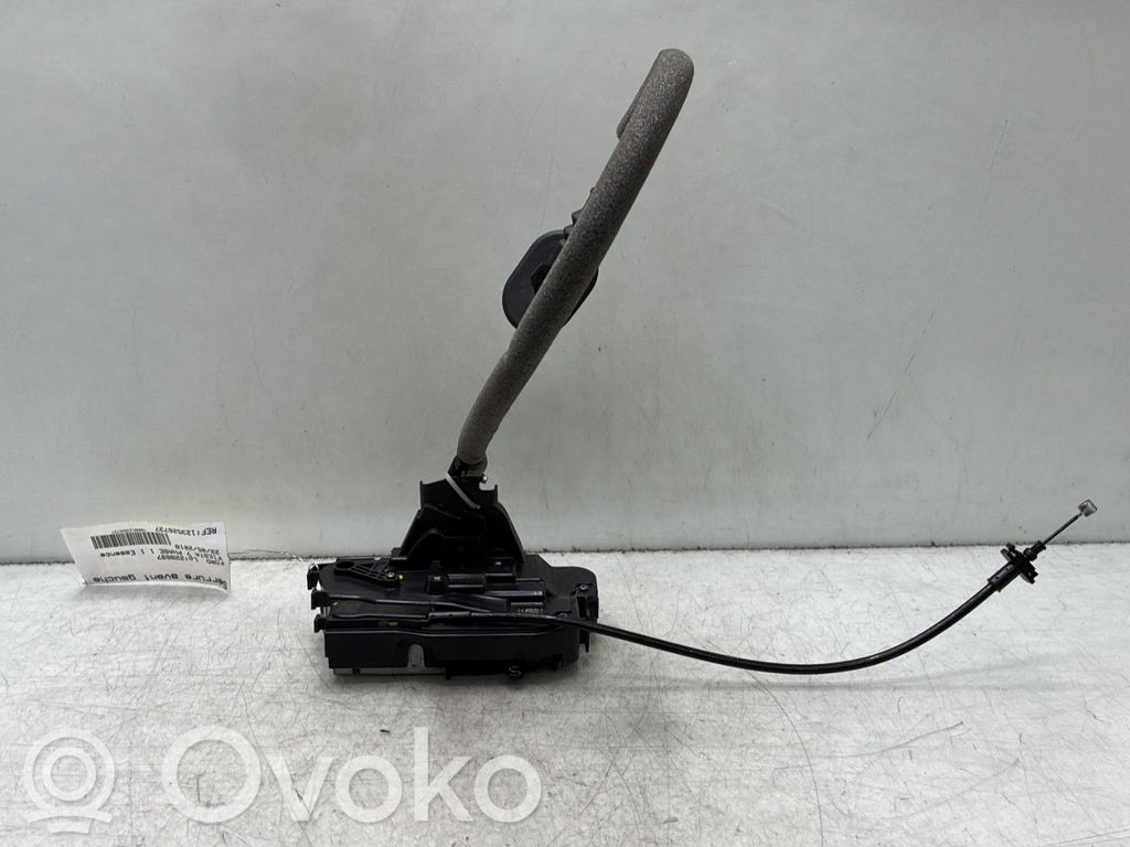 Ford Fiesta Zamek drzwi przednich 