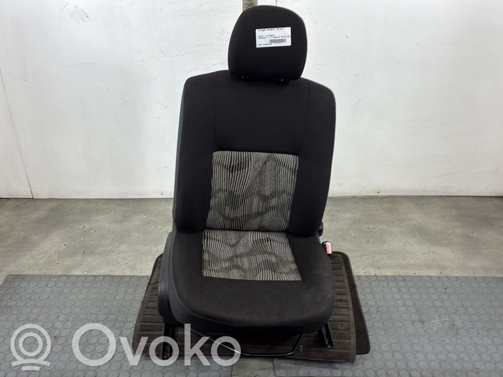 Dacia Sandero Beifahrersitz 