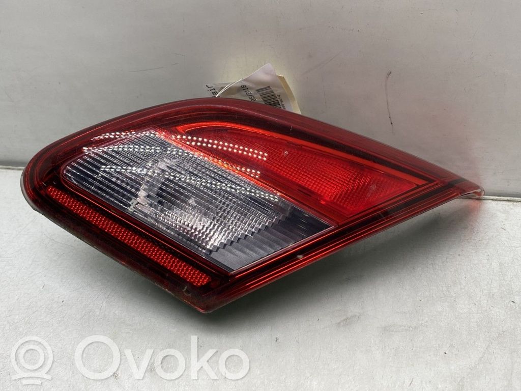 Opel Corsa E Takaluukun takavalot 
