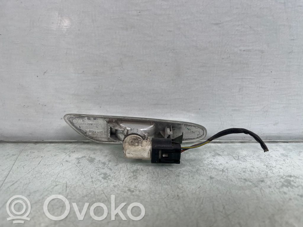 Frontblinker   63137253326