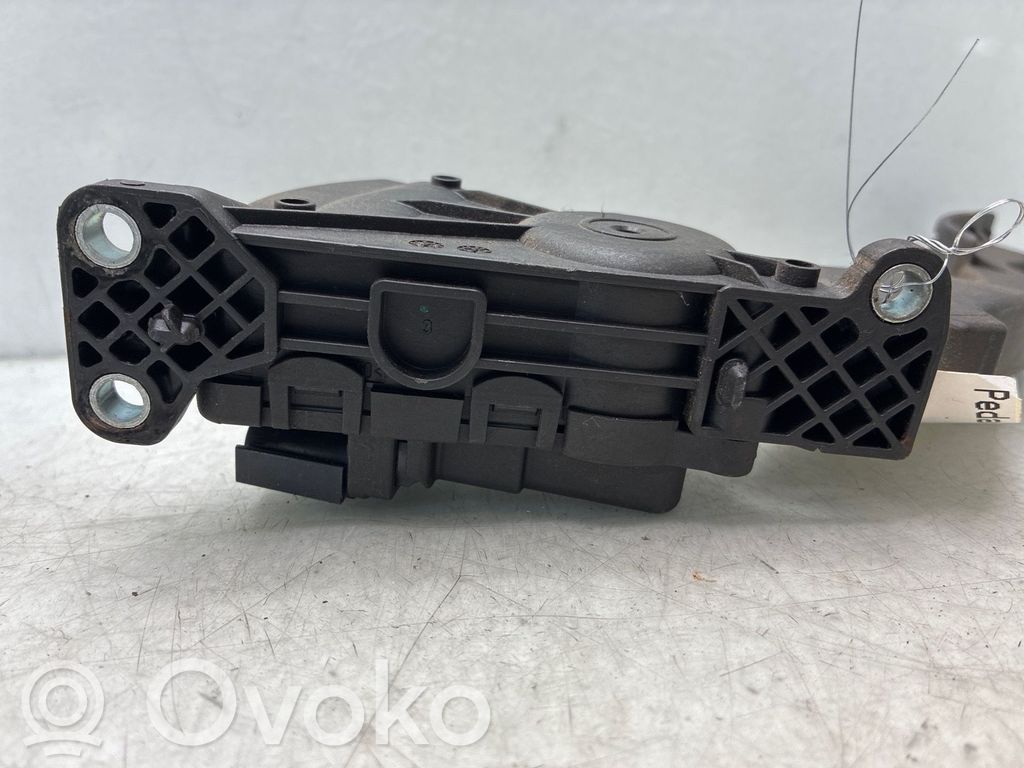 Ford C-MAX I Gaspedal 