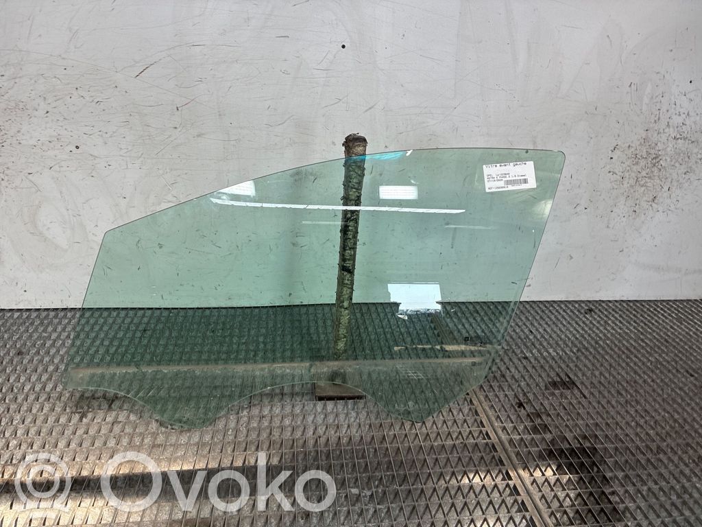 Opel Astra K Vetro del finestrino della portiera anteriore - quattro porte 