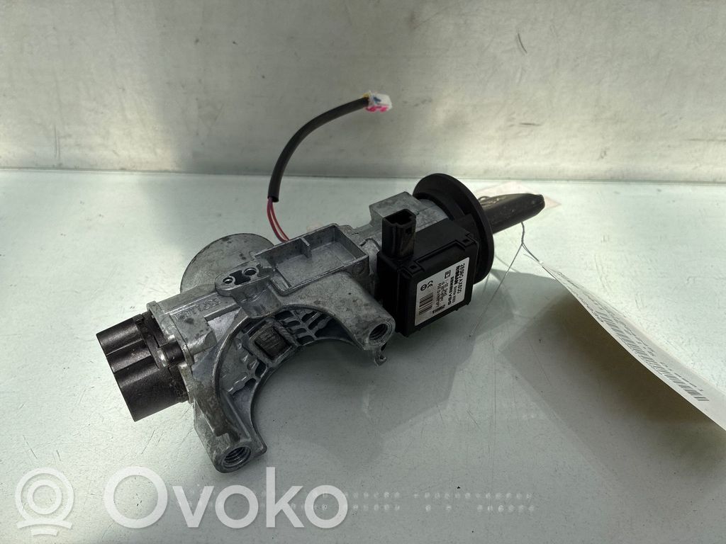 Nissan Note (E11) Virtalukko 