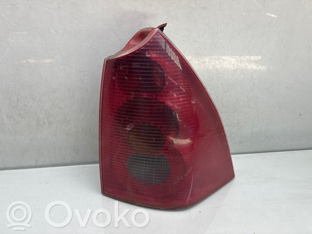 Peugeot 307 Lampă spate în caroserie 