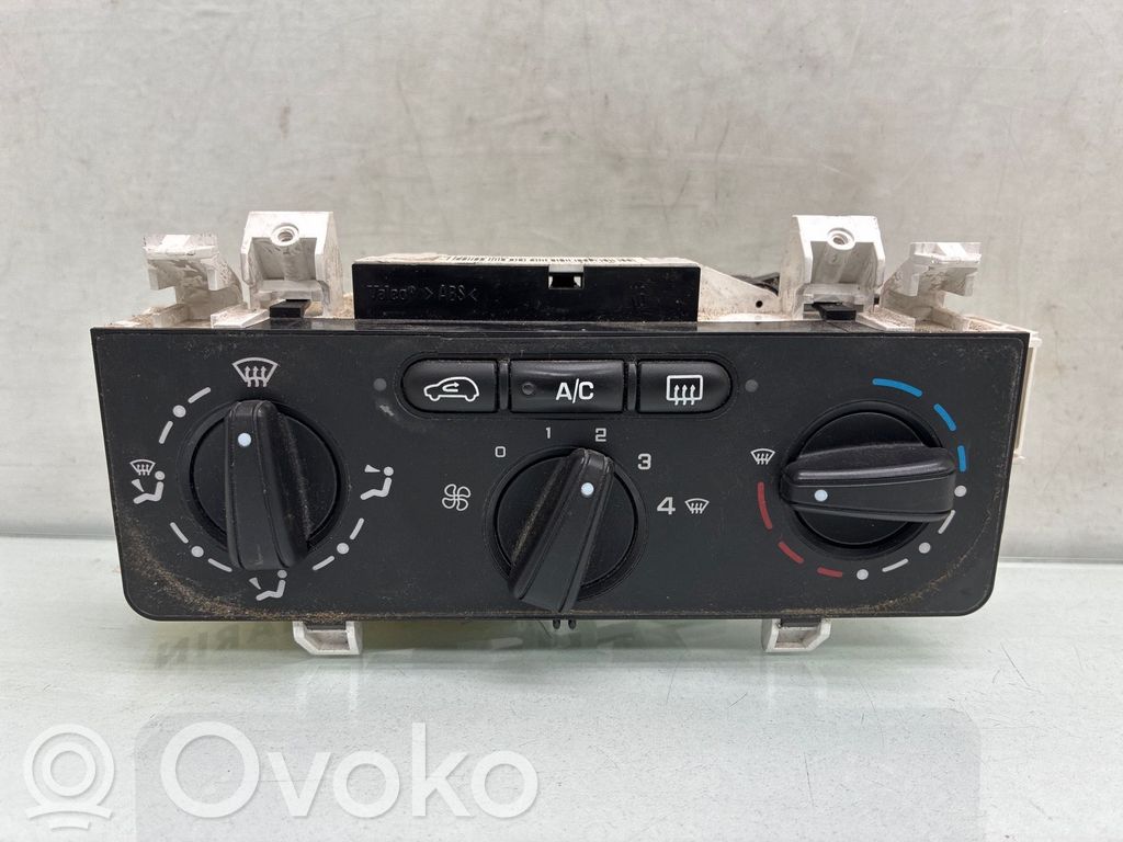 Citroen C3 Climate control unit 