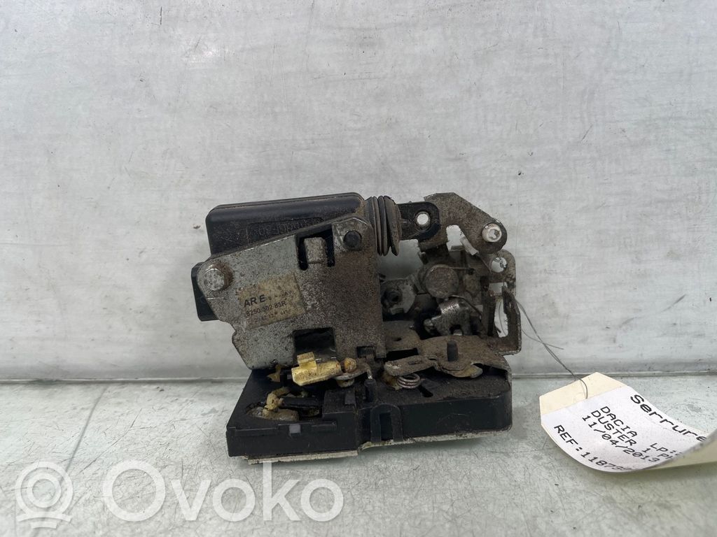 Dacia Duster Takaoven lukko 