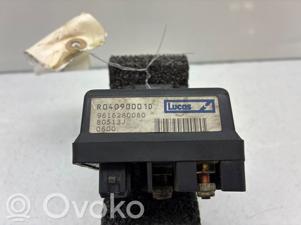 Peugeot 206 Hehkutulpan esikuumennuksen rele