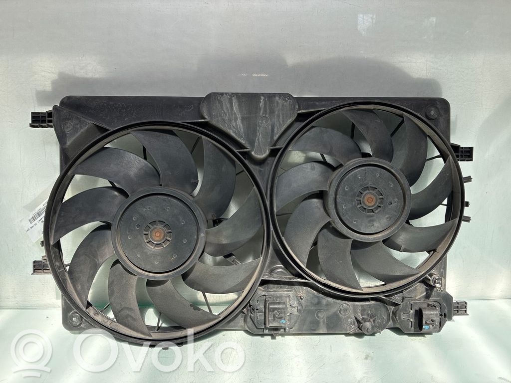 Elektryczny wentylator chłodnicy   13335185