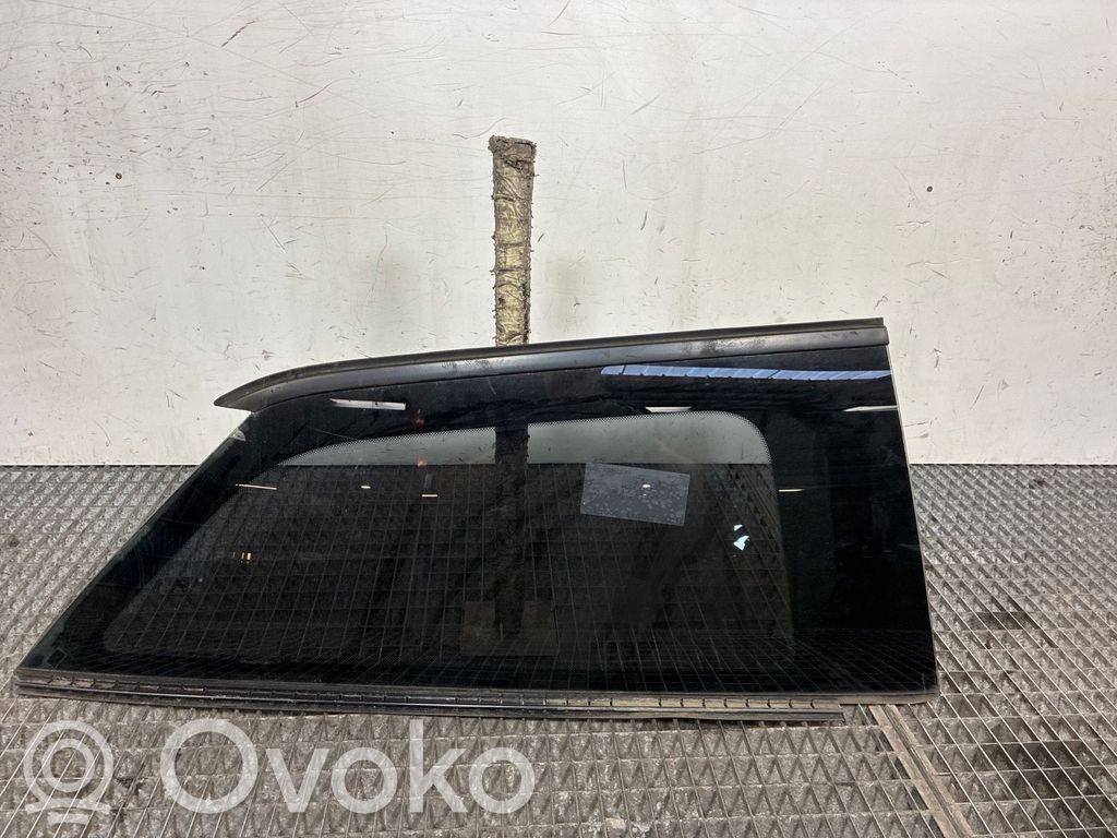 Szyba karoseryjna tylna   51379809036