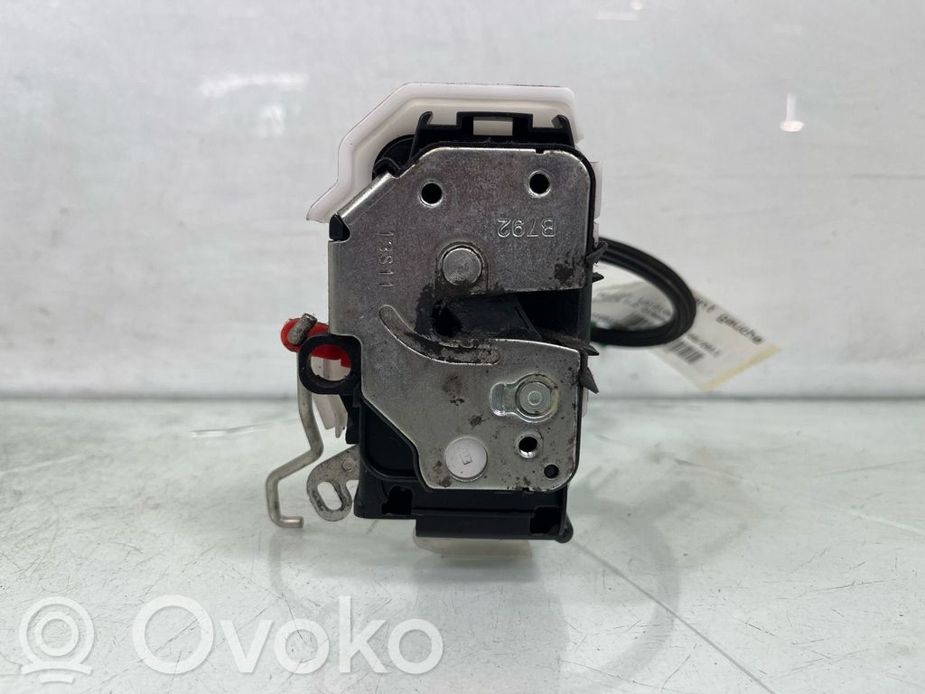 Etuoven lukko   1674220180