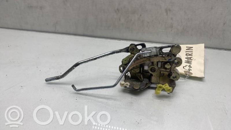 Zamek drzwi przednich   7120106000