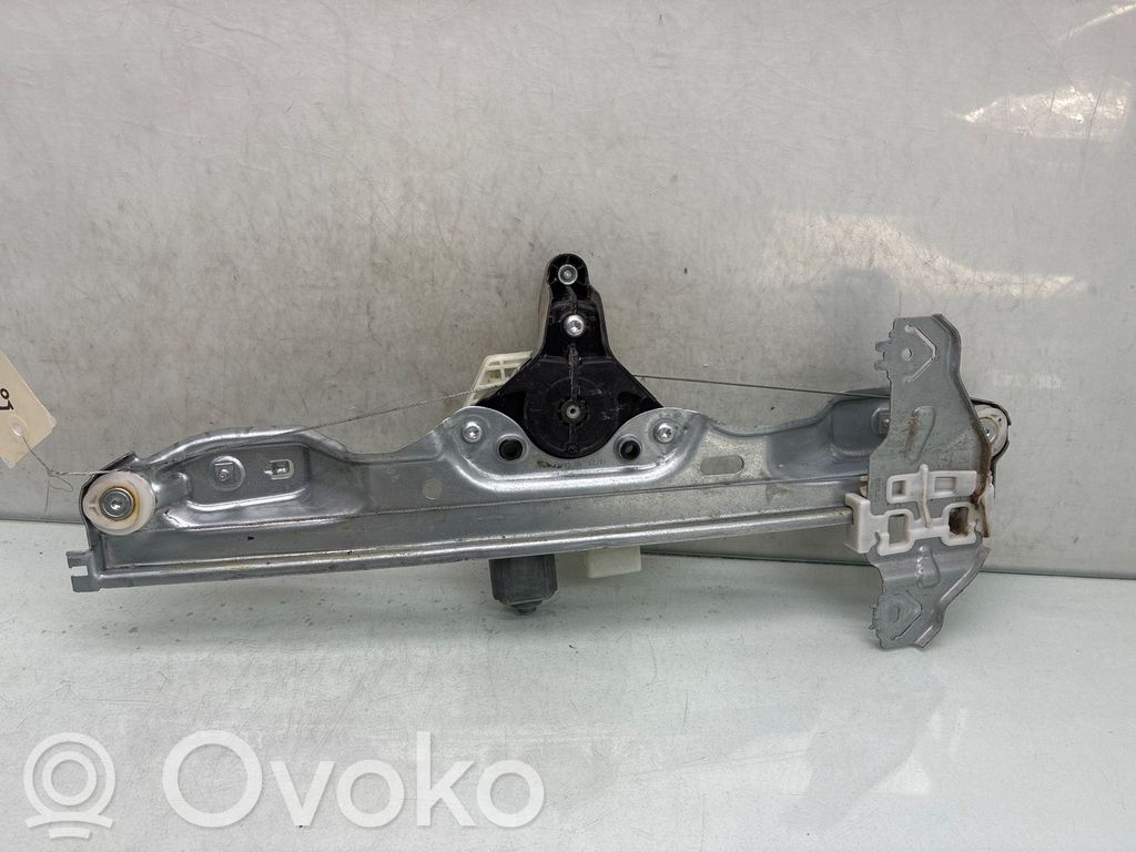 Nissan Qashqai Alzacristalli della portiera posteriore con motorino