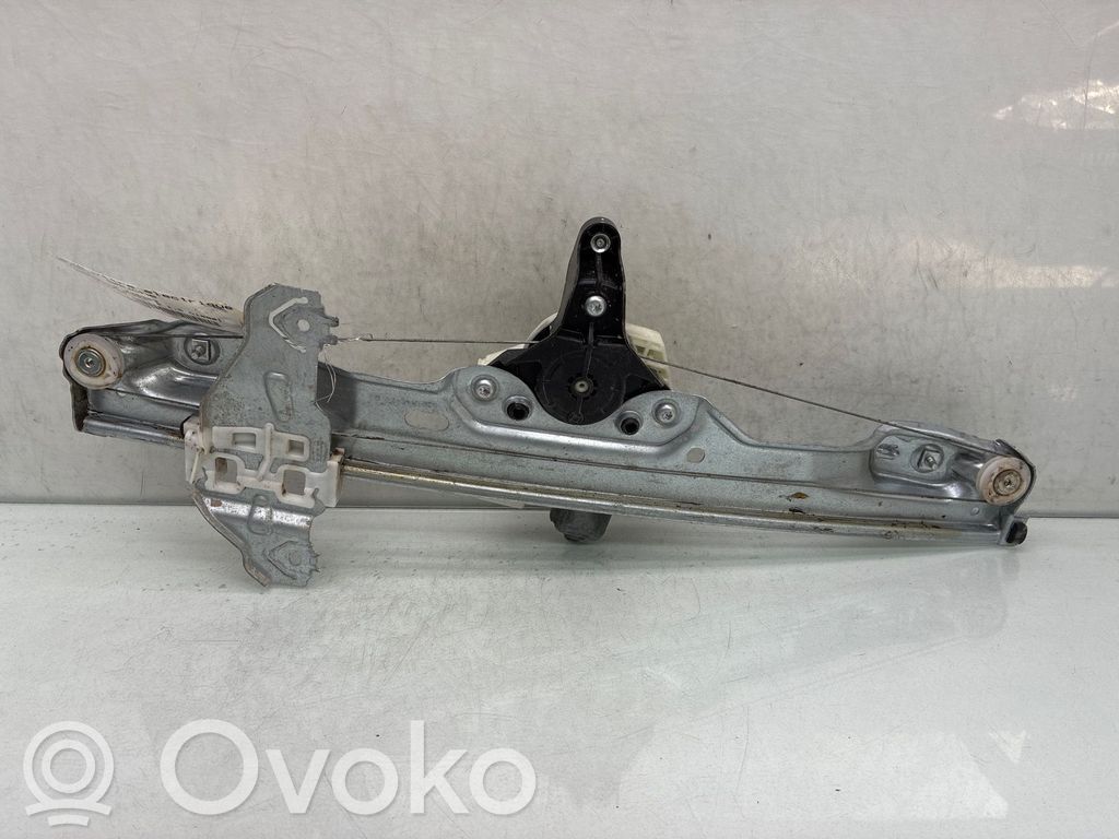 Nissan Qashqai Macara ușă față cu motor 