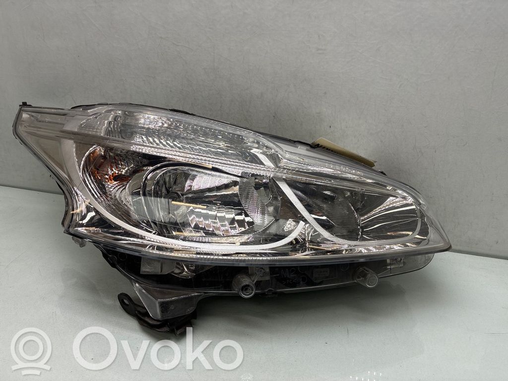 Peugeot 208 I Faro/fanale 