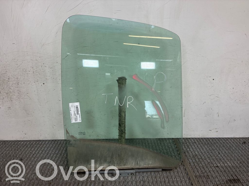 Renault Master II Szyba drzwi przednich