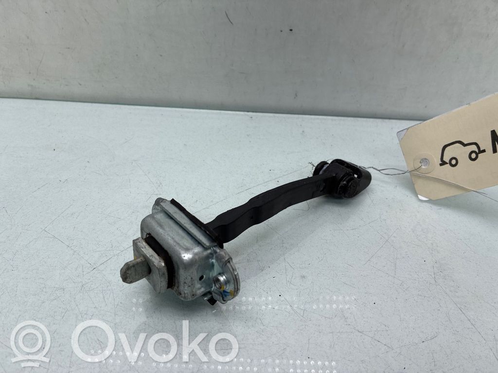 Ford Ka Etuoven pidätin