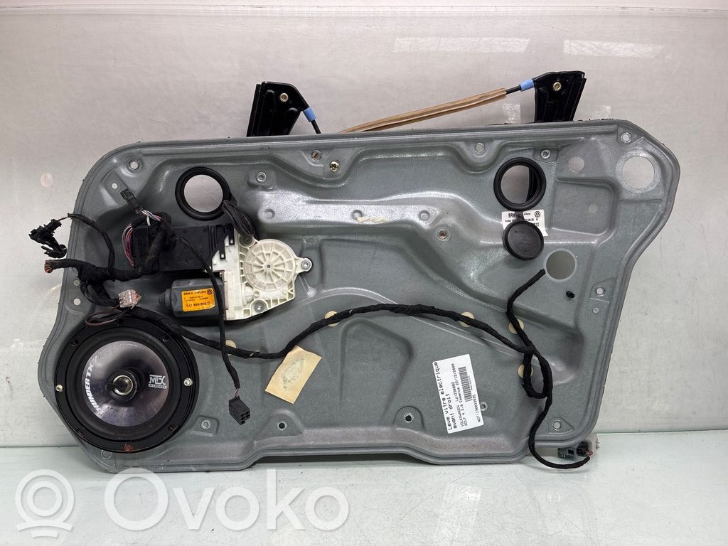 Volkswagen Golf IV Alzacristalli della portiera anteriore con motorino