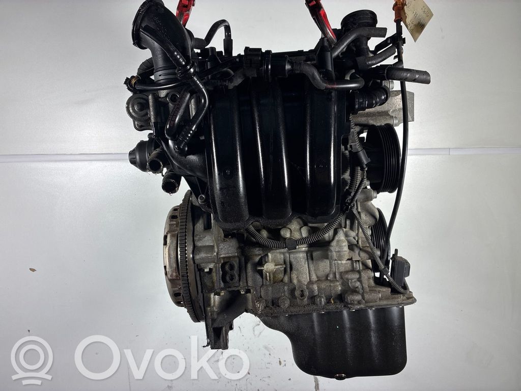 Silnik   03E100034B