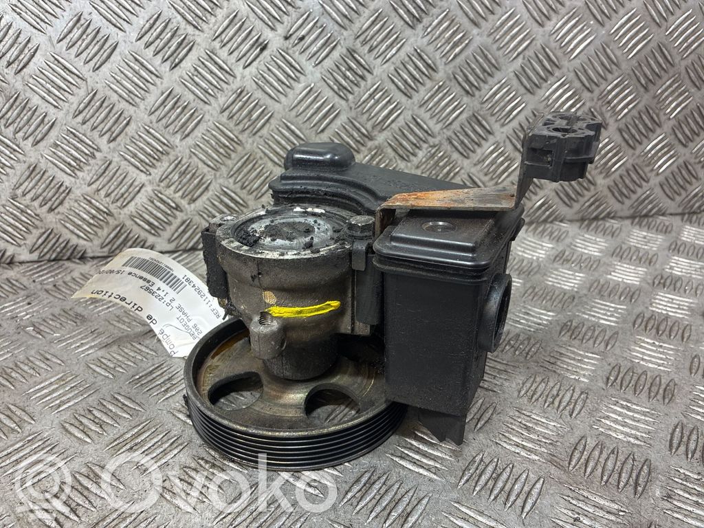 Ohjaustehostimen pumppu   4007KX