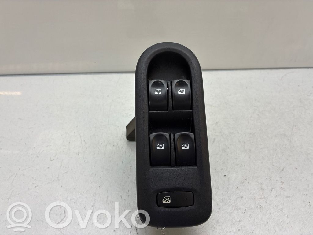 Renault Clio III Interrupteur commade lève-vitre