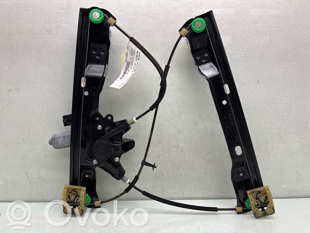Ford Focus Front door window regulator with motor 