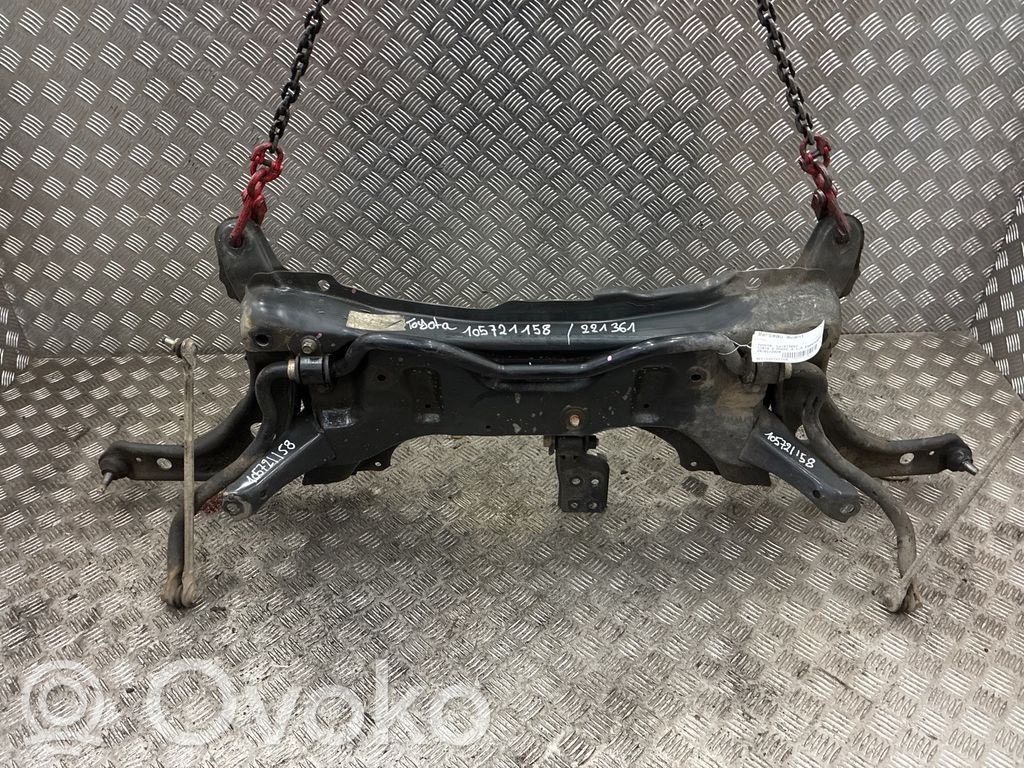 Toyota Yaris Bastidor delantero
