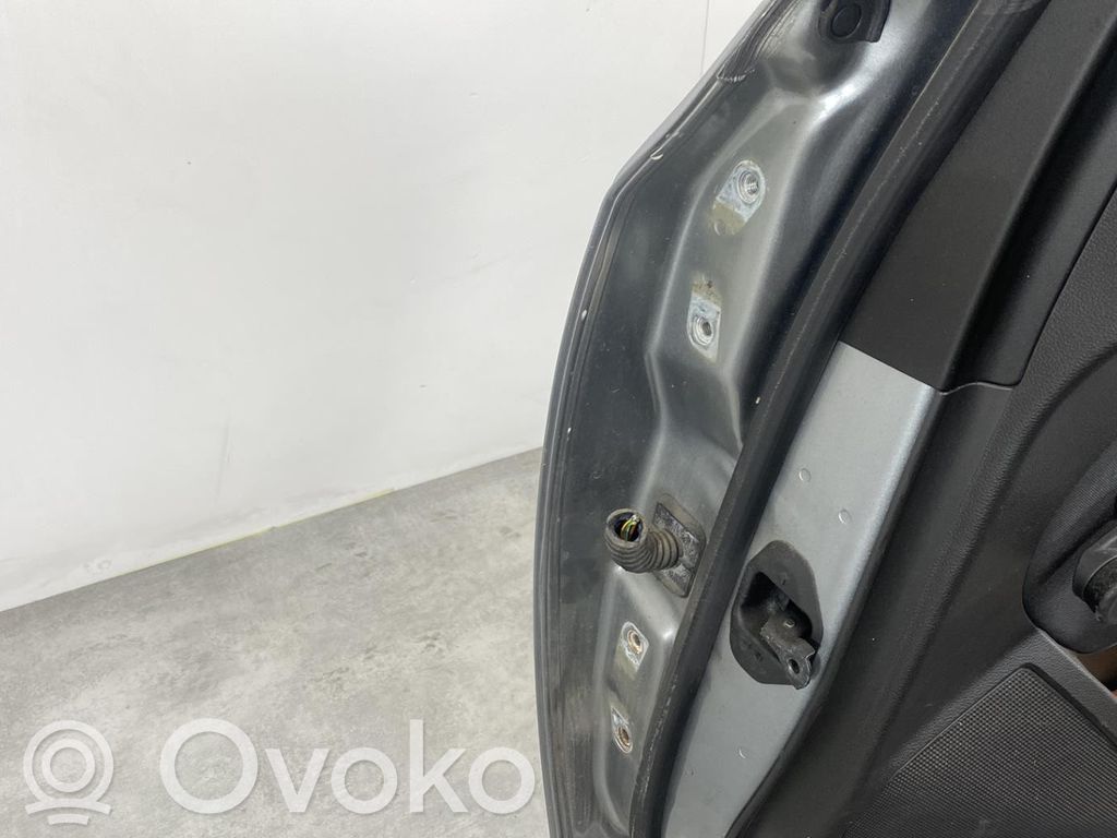 Opel Astra J Rear door